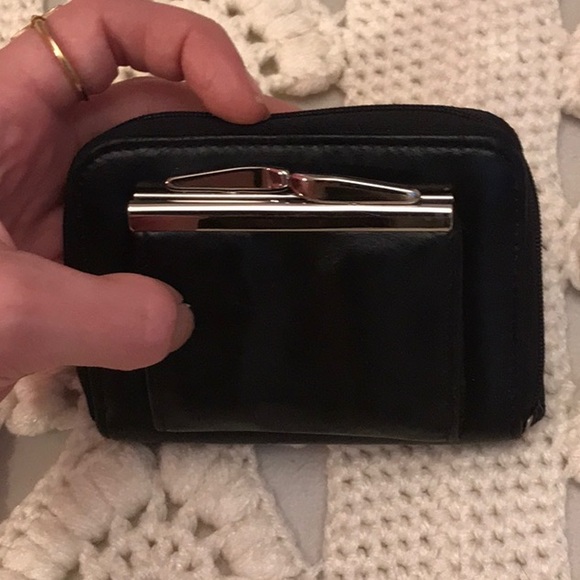 Wilson’s Leather Coin Purse - Picture 10 of 10